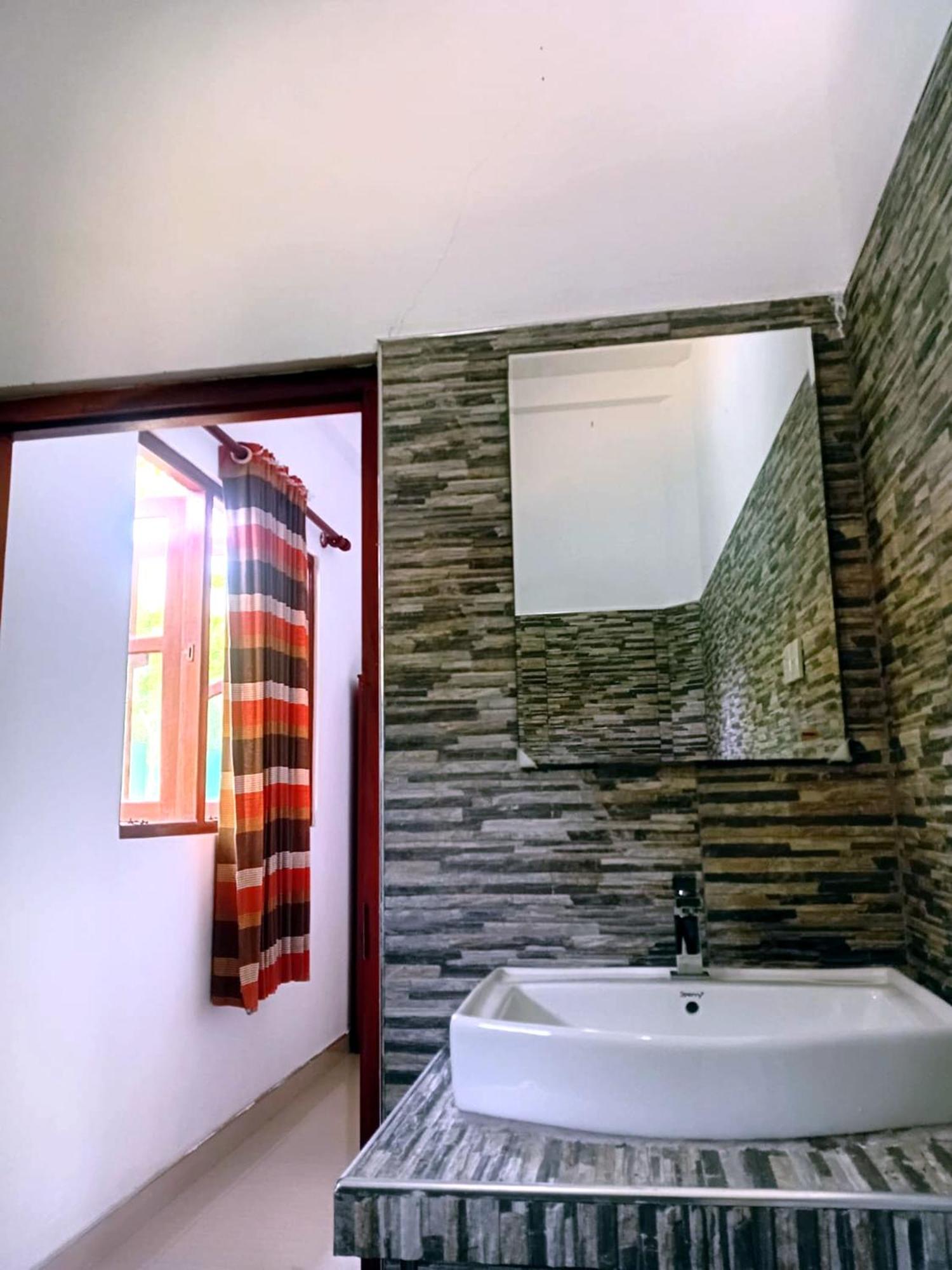 Guesthouse Dilush Beruwala Exterior photo